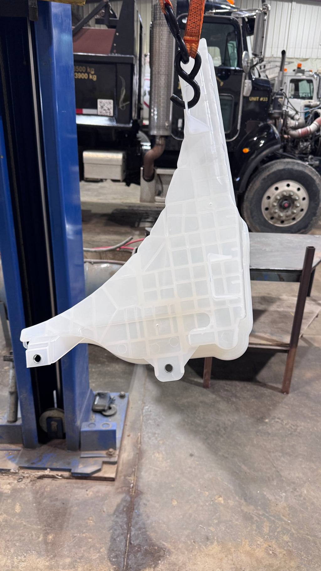 HD Coolant Surge Tank 575.1073BE - Freightliner Cascadia/Century/Columbia | rTech HDR