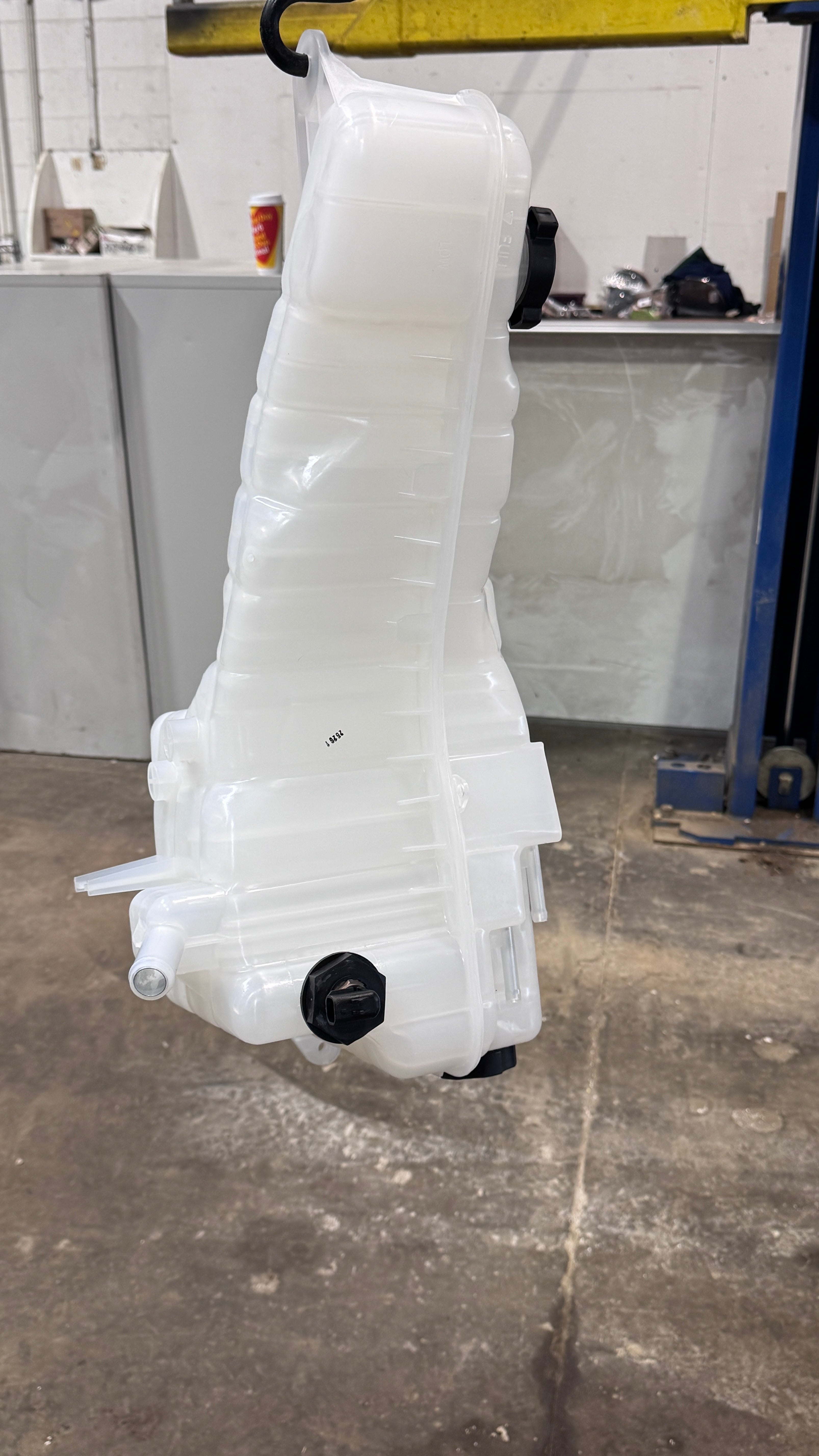HD Coolant Surge Tank 1014 – Freightliner M2-106/108SD/114SD 2010-2017 | rTech HDR