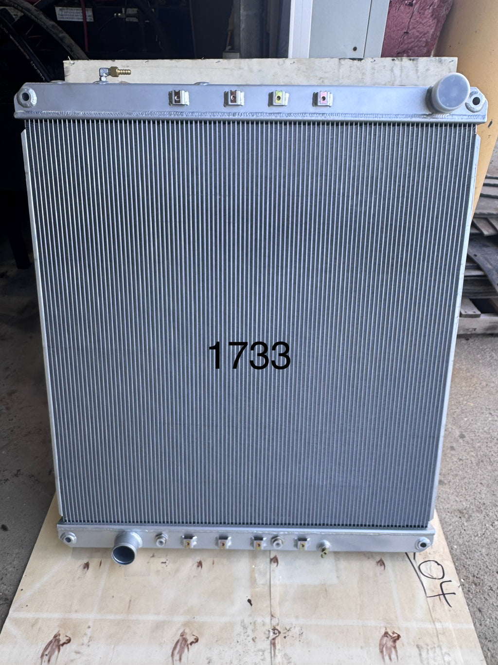 All-Aluminum Radiator 1733 – Freightliner M2 | rTech HDR