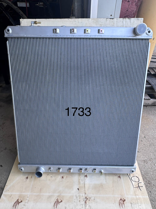 All-Aluminum Radiator 1733 – Freightliner M2 | rTech HDR