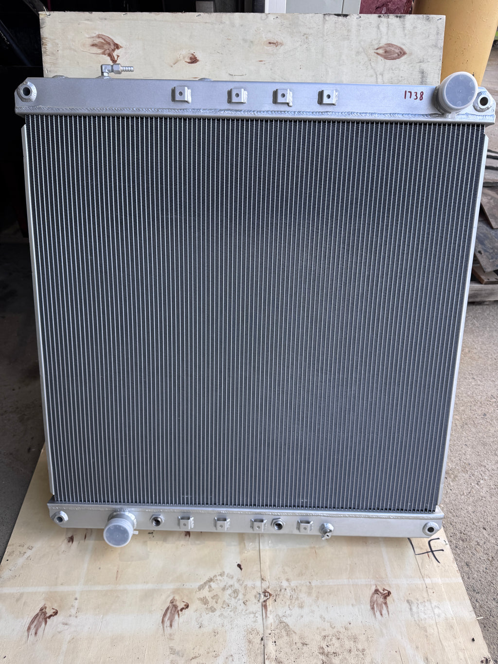 All-Aluminum Radiator 1738 - Freightliner Cascadia / M2 112 | rTech HDR