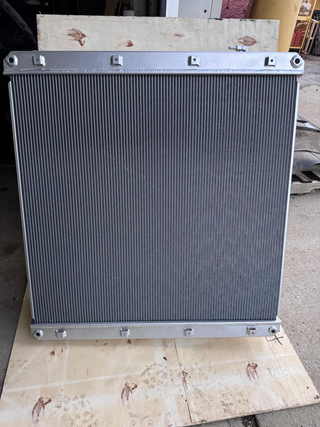 All-Aluminum Radiator 1738 - Freightliner Cascadia / M2 112 | rTech HDR