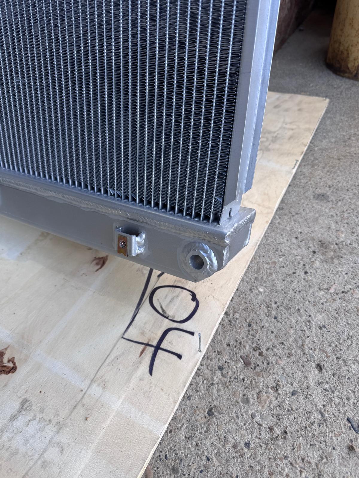 All-Aluminum Radiator 1738 - Freightliner Cascadia / M2 112 | rTech HDR