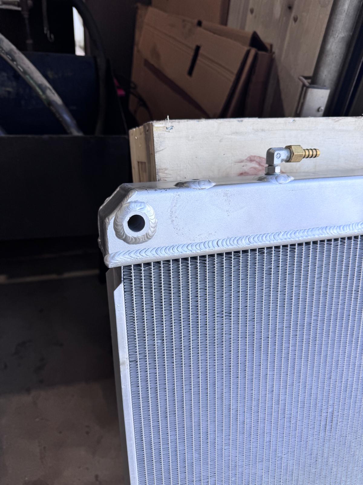 All-Aluminum Radiator 1738 - Freightliner Cascadia / M2 112 | rTech HDR