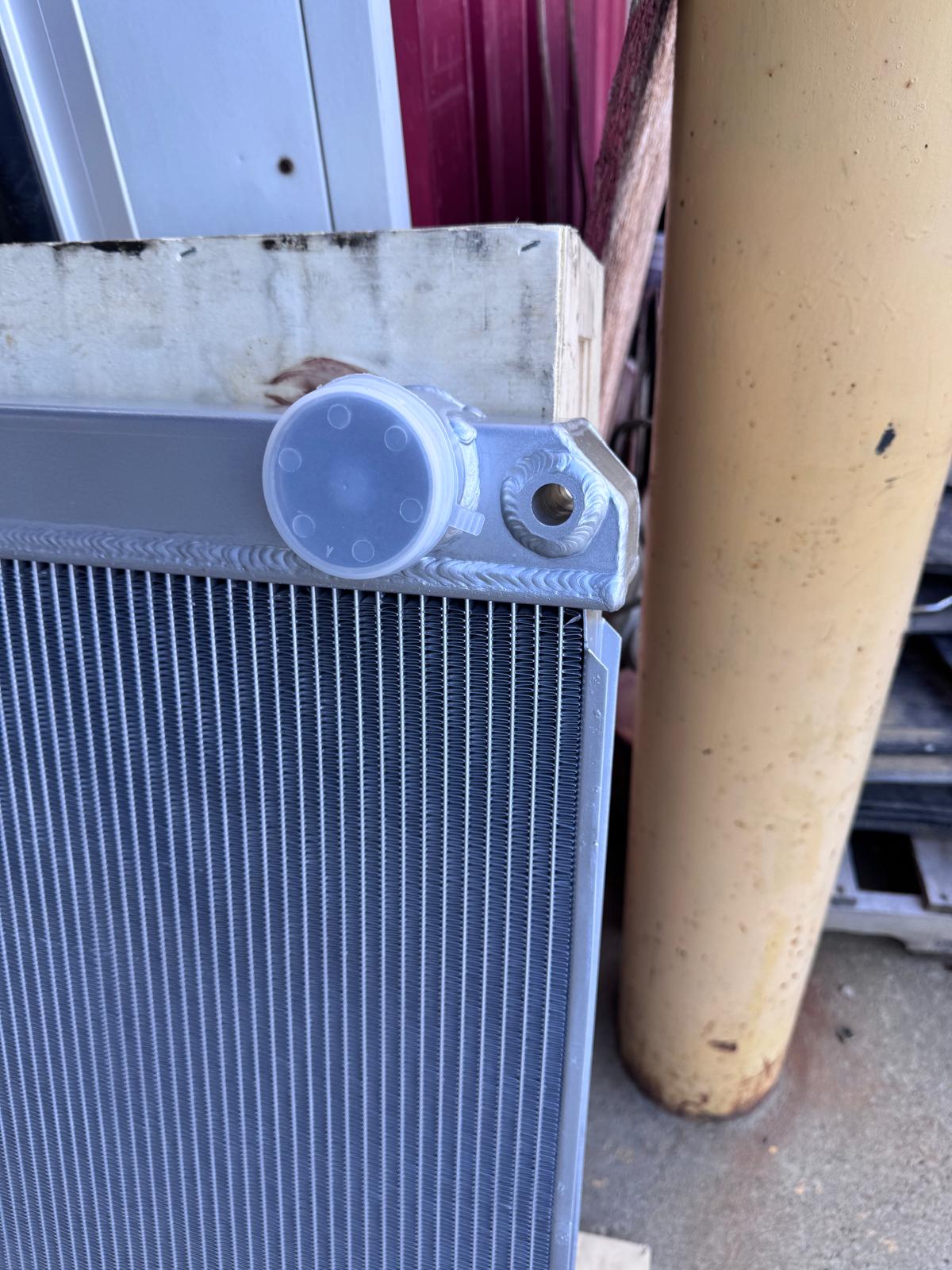 All-Aluminum Radiator 1738 - Freightliner Cascadia / M2 112 | rTech HDR